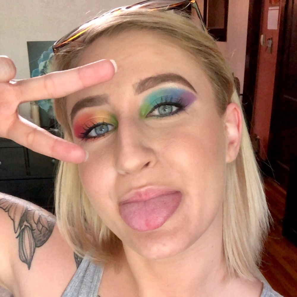 Meet your Posher, Crissy